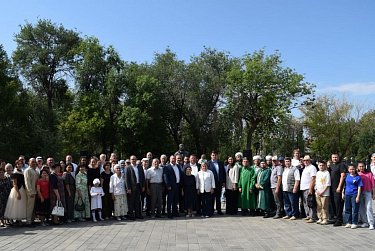 Памяти поэта и героя